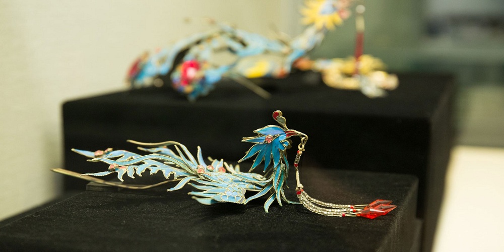 What is the Traditional Chinese Crafts of Jewelry Making?